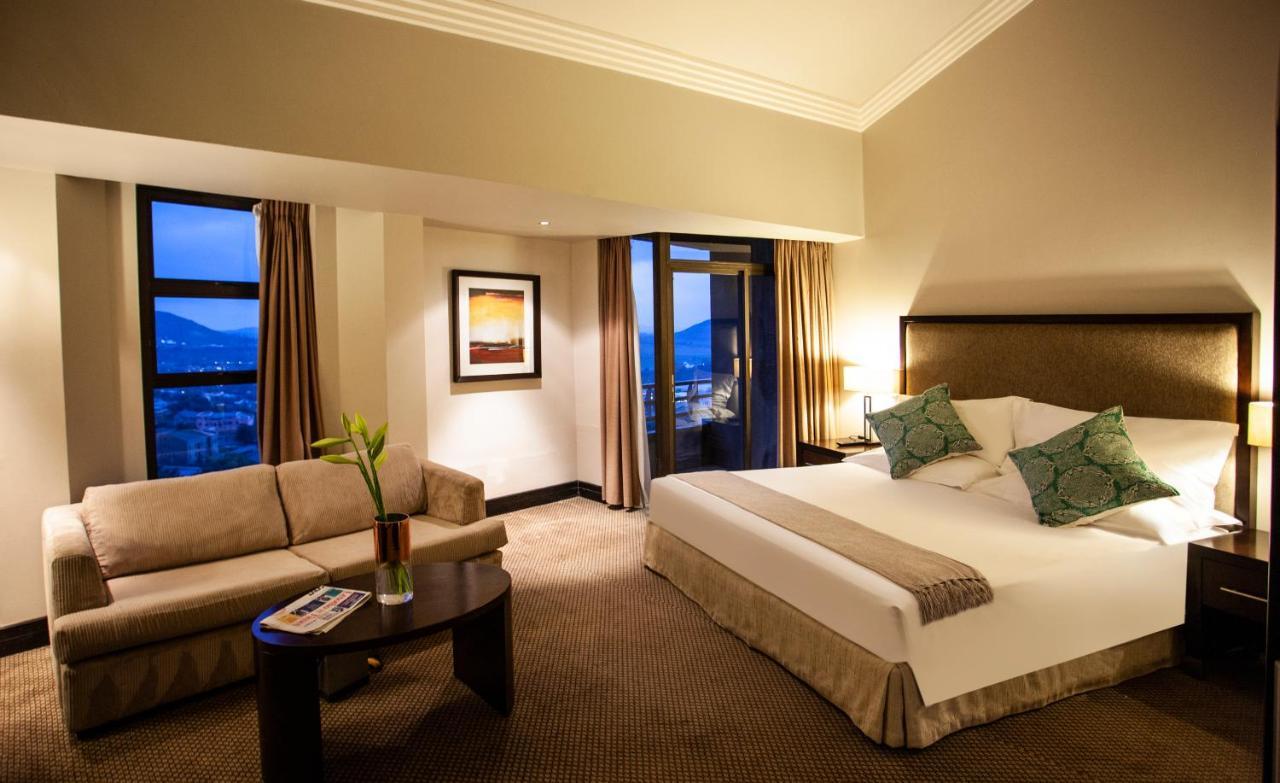 Avani Lesotho Hotel&Casino Maseru Esterno foto